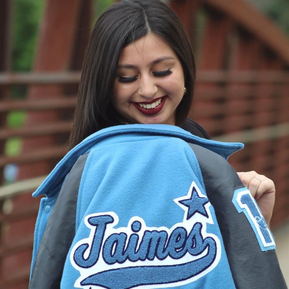 Meet your Posher, Jasmine